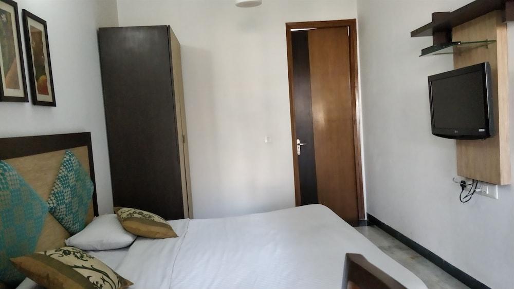 뉴델리 East End Retreat B&B 외부 사진
